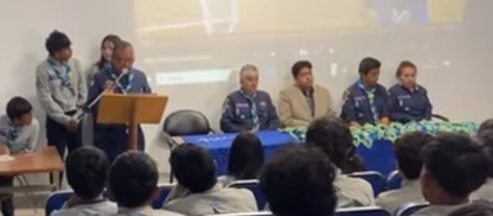 PUESTA DE PAÑOLETAS SCOUT NO. 19 EN LATACUNGA
